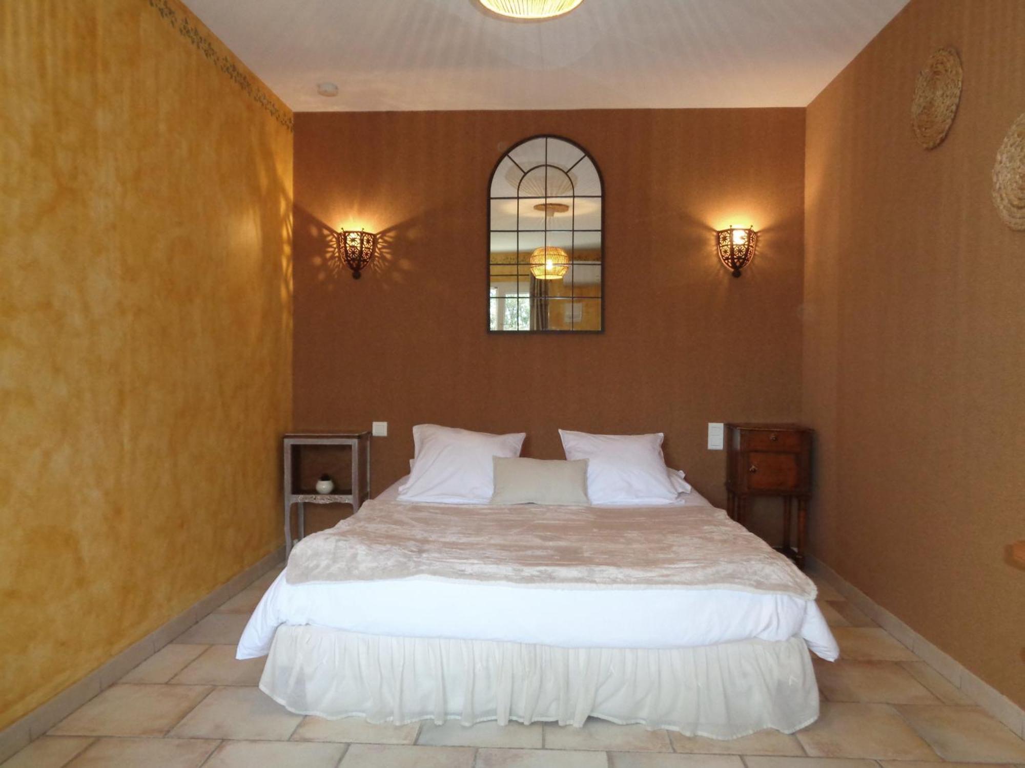Clos Des Lavandes - Chambres Et Suites De Charme Climatisees-Luberon Lacoste  Exterior photo